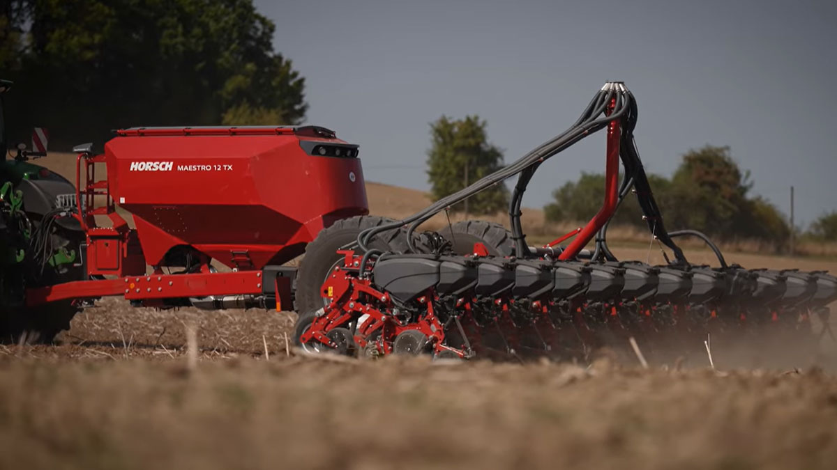ФГ «Прометей» випробовує HORSCH Maestro 12 TX: одна сівалка для міжрядь 45-75 см