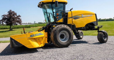 New Holland Speedrower 1
