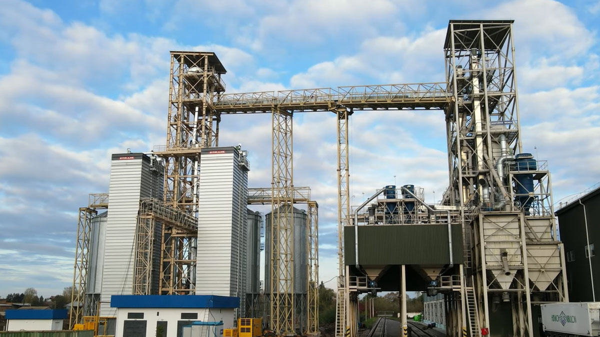 НІБУЛОН розпочав приймання зерна нового врожаю з південних регіонів України