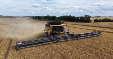 На Вінниччині запустили один із перших New Holland CR11 в Україні