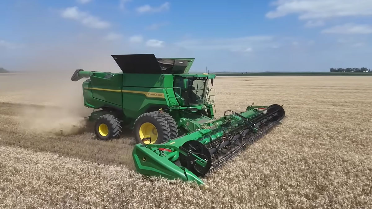 Агрейн Транс поповнив парк чотирма John Deere S7 700 і довів його до 16 комбайнів